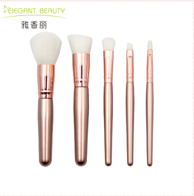 粉撲、美妝蛋、午夜福利视频免费在线观看，用它們化妝有什麽區別？