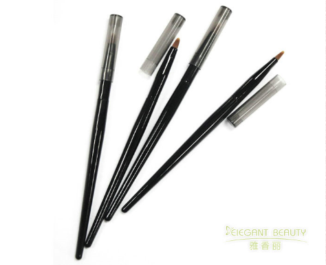 唇刷的正確使用方法及如何進行日常保養你知道嘛？