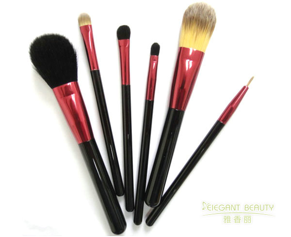 如何根據妝容風格選擇合適的午夜福利视频免费在线观看套裝？